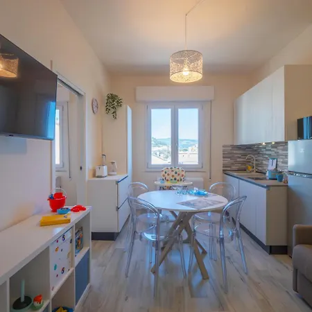 Apartamento Babyaccommodation Family Panoramic Iv Pietra Ligure