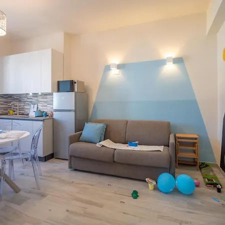 Babyaccommodation Family Panoramic Iv דירה