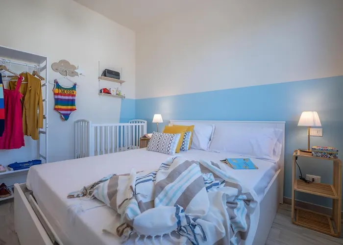 Babyaccommodation Family Panoramic Iv Lejlighed Pietra Ligure